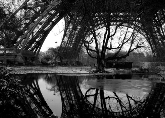 Structure