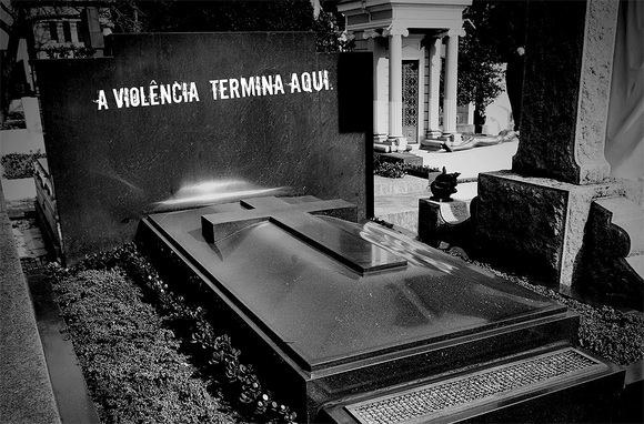 Violence 02