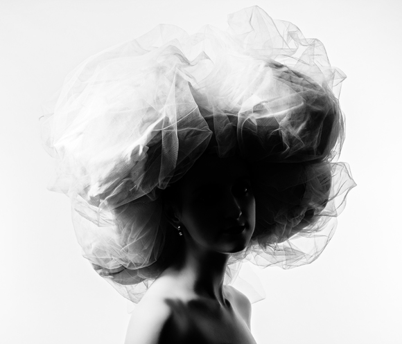 Large white hat 1.