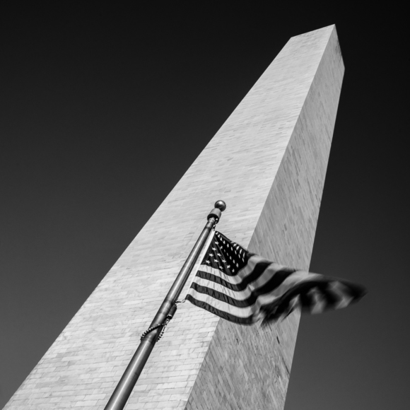 Monumental