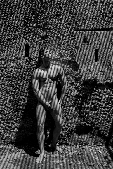 Orpheus looking to escape