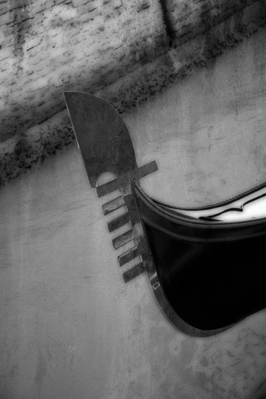 Gondola approaching