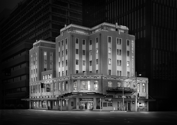 Young - Gregory - Hotel Waterloo