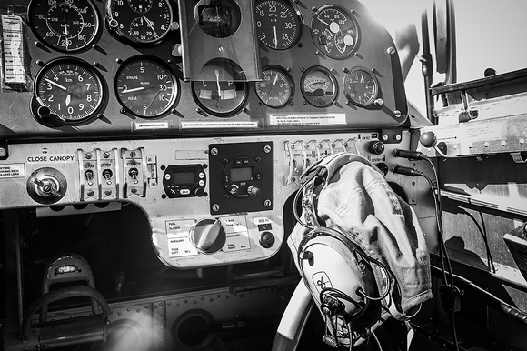 The Pilot (05) The Pilot (05)