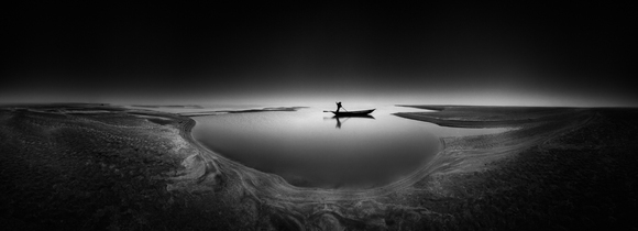 In awe of loneliness In awe of loneliness