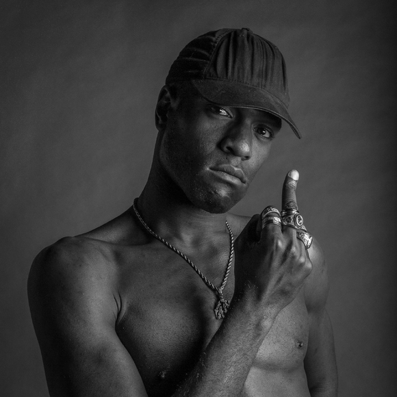 Ring holder Ring holder