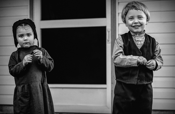 Amish Siblings