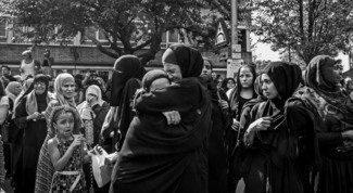 Grief-striken. Grenfell Tower Fire, London, UK. 14 June 201