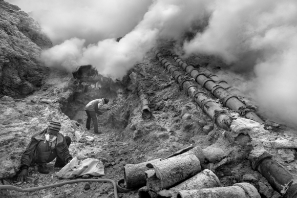 Sulphur Miners in Hells Fire