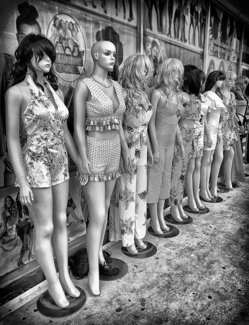 Maniquins A Plenty
