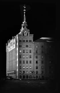 Building Noir