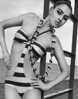 GLOSS Magazine - SS09