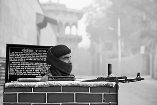 Soldier at Taj Mahal