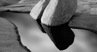 Flowing Stones