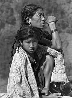 Nepal Mother and Daughter