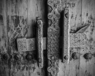 Door, Bahrain