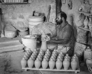 Potter, Bahrain