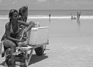 Poor girls, turist money