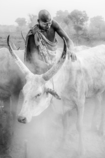Mundari massage