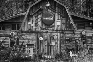 Yahks Shack