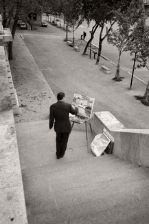 artist and man in bin-paris artist and man in bin-paris