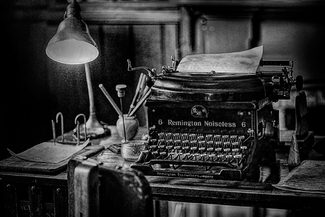 Old Typewriter Old Typewriter