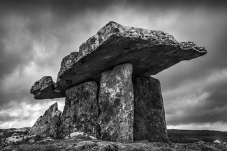 Poulnabrone Dolmen County Clare Ireland Poulnabrone Dolmen County Clare Ireland