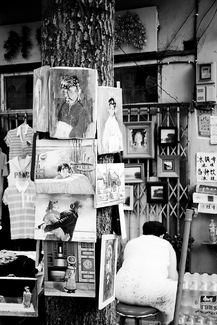 Art Dealer Art Dealer
