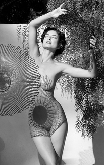 Nude shadows Nude shadows