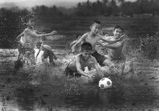 Muddy Football Muddy Football