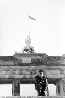 Borderguard Gate of Brandenburg Nov. 1989 Borderguard Gate of Brandenburg Nov. 1989