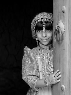 Behind the Door Behind the Door