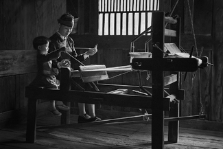 She Ethnic Minority Weavers She Ethnic Minority Weavers