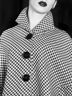 Button me up Button me up