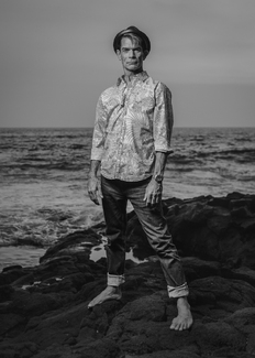 Tiki artist Brad Parker Tiki artist Brad Parker