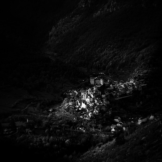 The Dark Side of Life 01 The Dark Side of Life 01