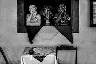 WINDOW & TABLE WINDOW & TABLE