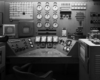 B Reactor Control Console B Reactor Control Console