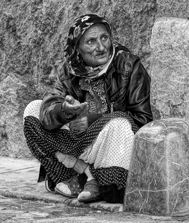 Woman in Cordoba Woman in Cordoba