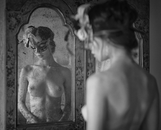 The nude Librarian series The nude Librarian series