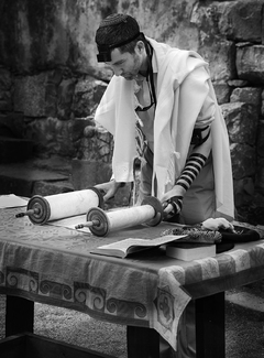 Rabbi Qasrin Synagogue 1019 Rabbi Qasrin Synagogue 1019