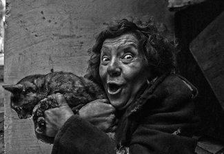 Homeless actress and Yamuk the cat Homeless actress and Yamuk the cat