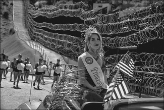 Princess & razor wire Princess & razor wire