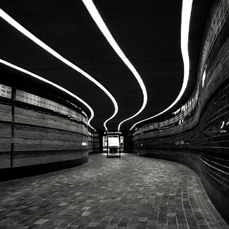 Square Victoria Station Hallway Square Victoria Station Hallway