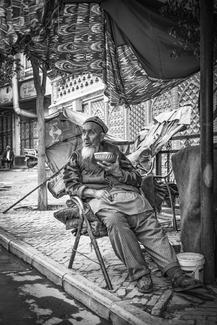 A Leisurely Lunch A Leisurely Lunch