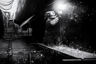 Shiprepair welder in drydock Shiprepair welder in drydock