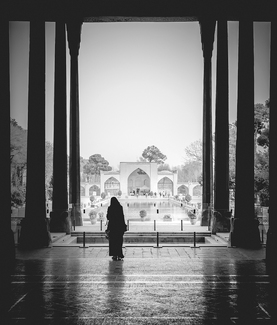 Woman in Esfahan Woman in Esfahan