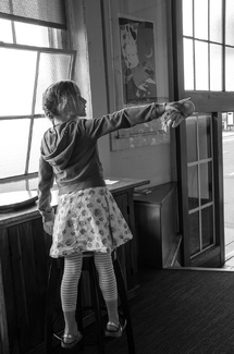 She Points She Points