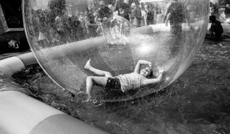 Happy Bubble Girl Happy Bubble Girl