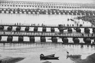 Pontoon bridges Pontoon bridges